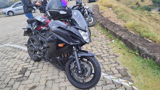 YAMAHA XJ6 F 